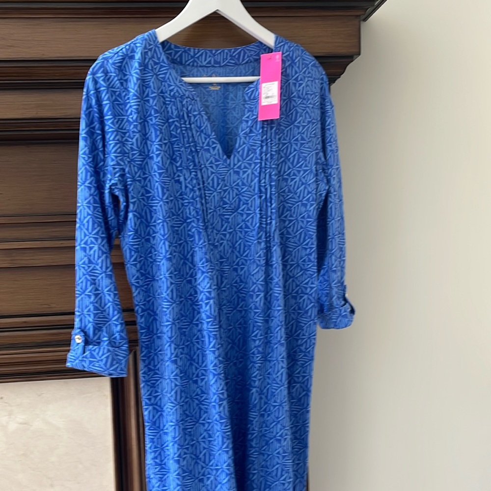 Lilly Pulitzer cotton dress with 3/4 button sleeve.